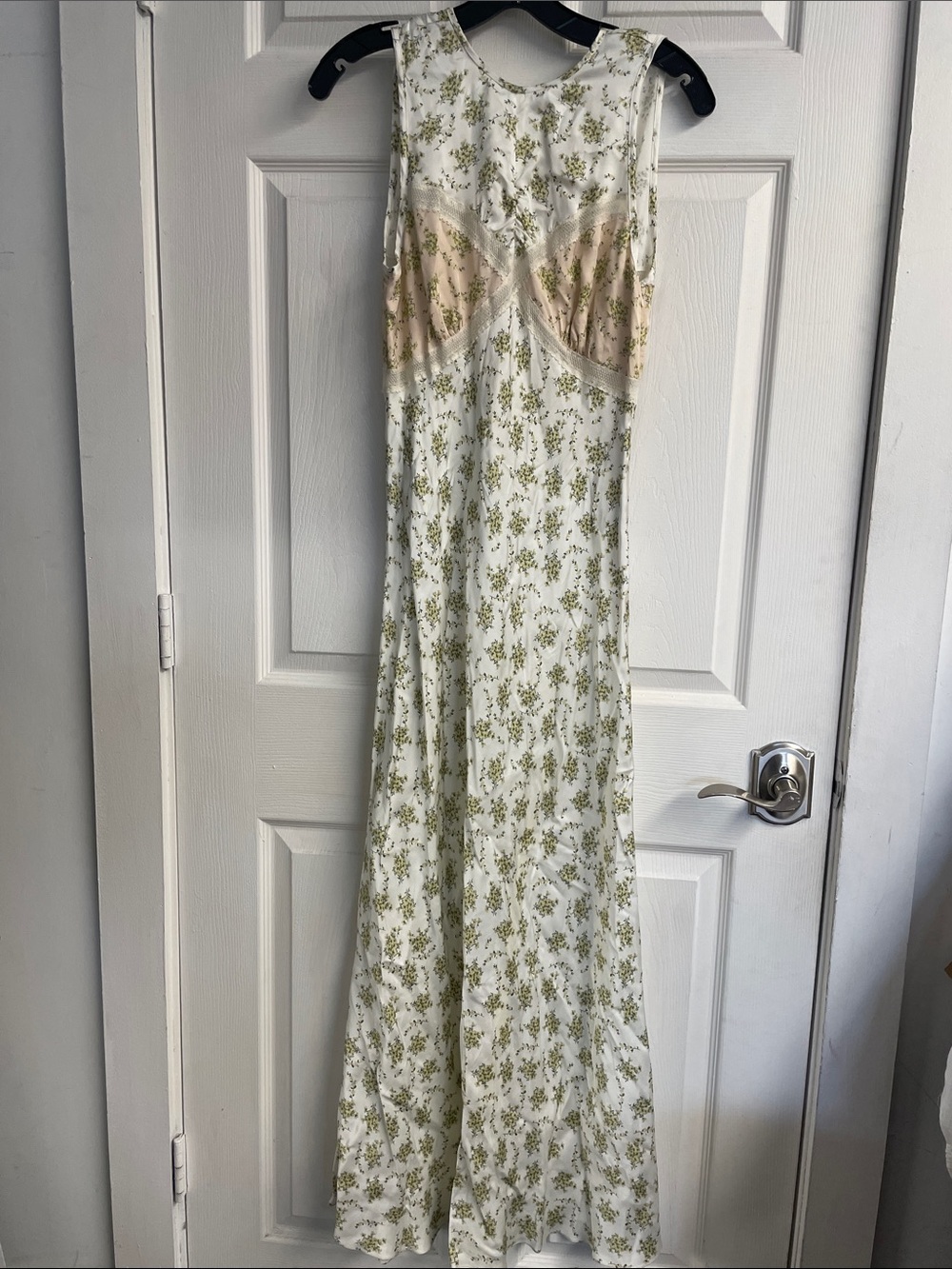 Kate Flower Print Maxi Dress - Picture 4 of 6
